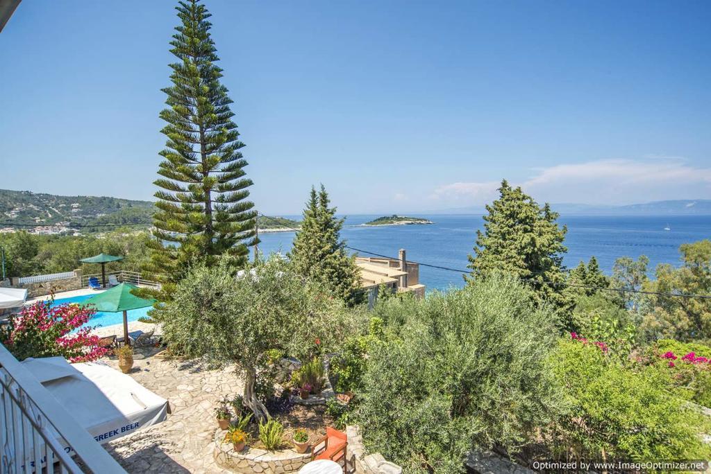 Christos Apartments & Studios Paxos Екстериор снимка