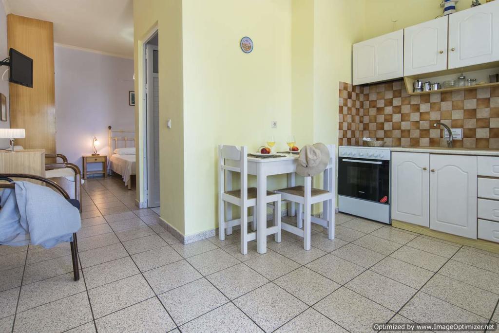 Christos Apartments & Studios Paxos Екстериор снимка