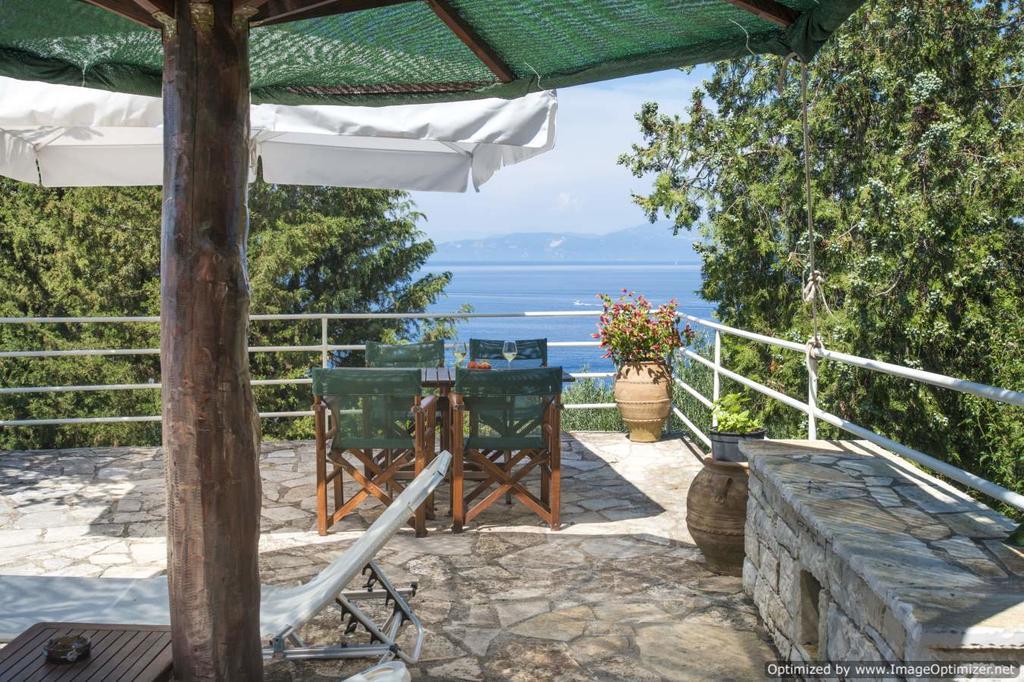 Christos Apartments & Studios Paxos Екстериор снимка